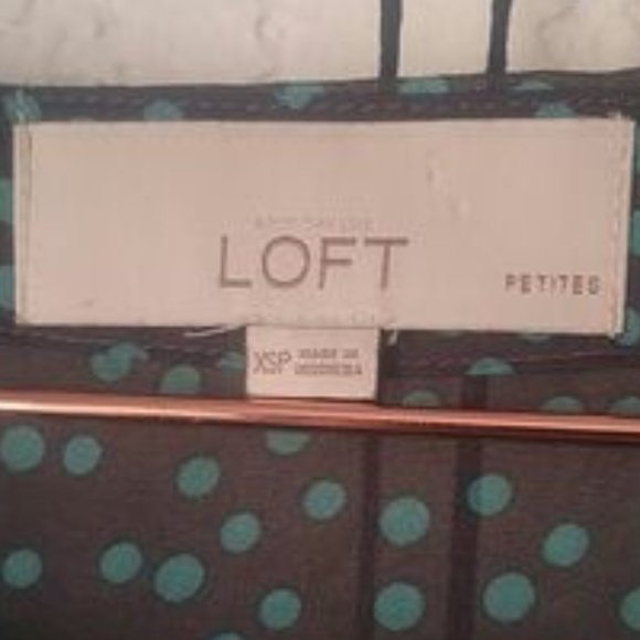 LOFT Ann Taylor Polka Dot Semi Transparent 3/4 Sleeves High Low Hem Pullover Top - Picture 2 of 4